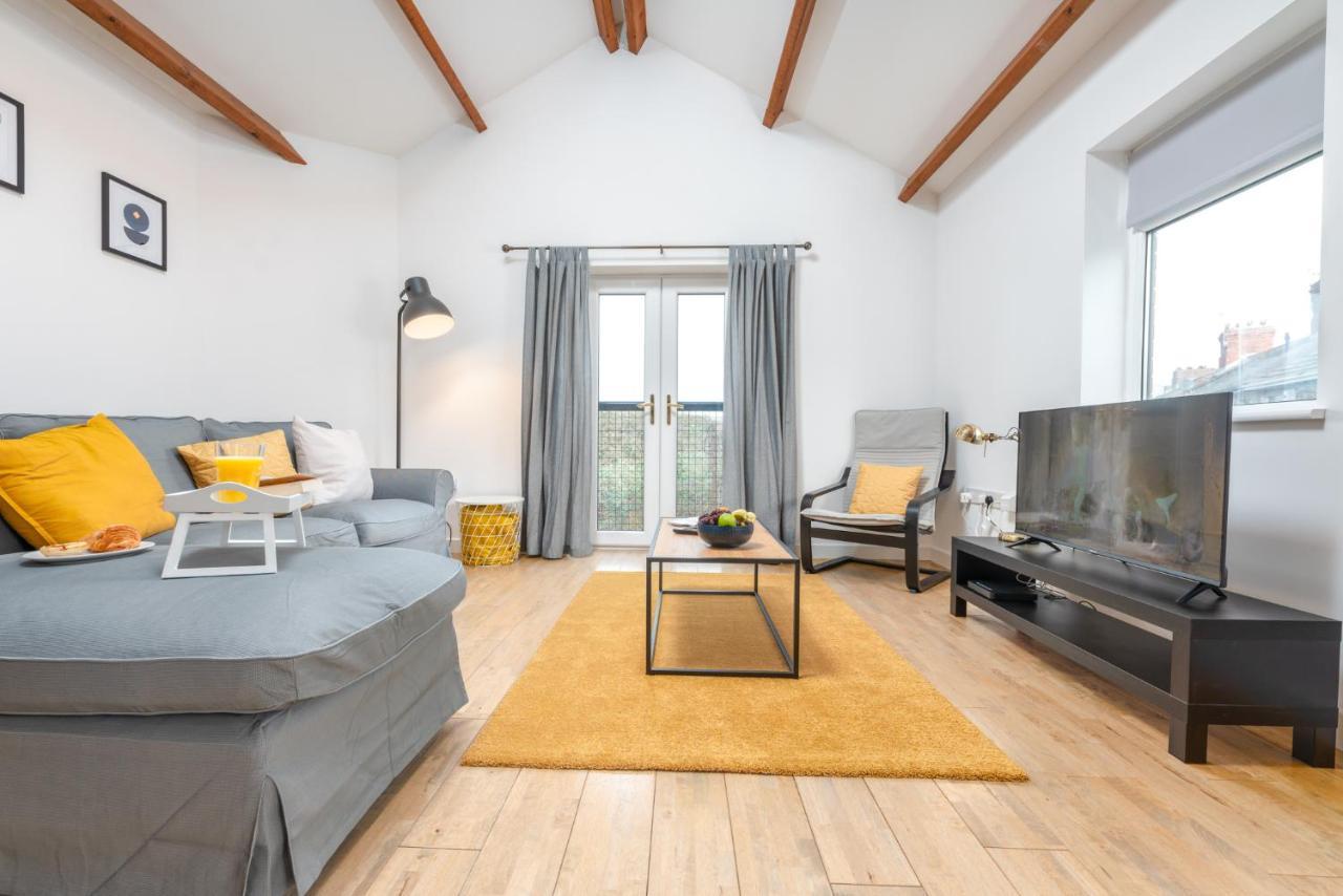 Stayright- 2 Bedroom House, Centrally Located & Close Walk To City Centre 卡迪夫 外观 照片