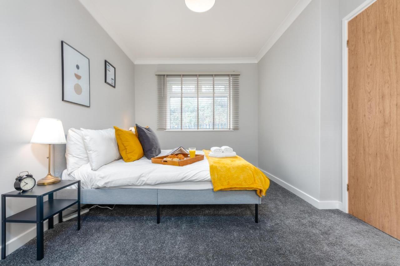Stayright- 2 Bedroom House, Centrally Located & Close Walk To City Centre 卡迪夫 外观 照片