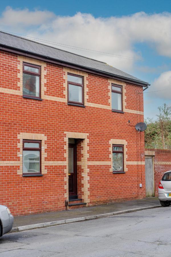 Stayright- 2 Bedroom House, Centrally Located & Close Walk To City Centre 卡迪夫 外观 照片